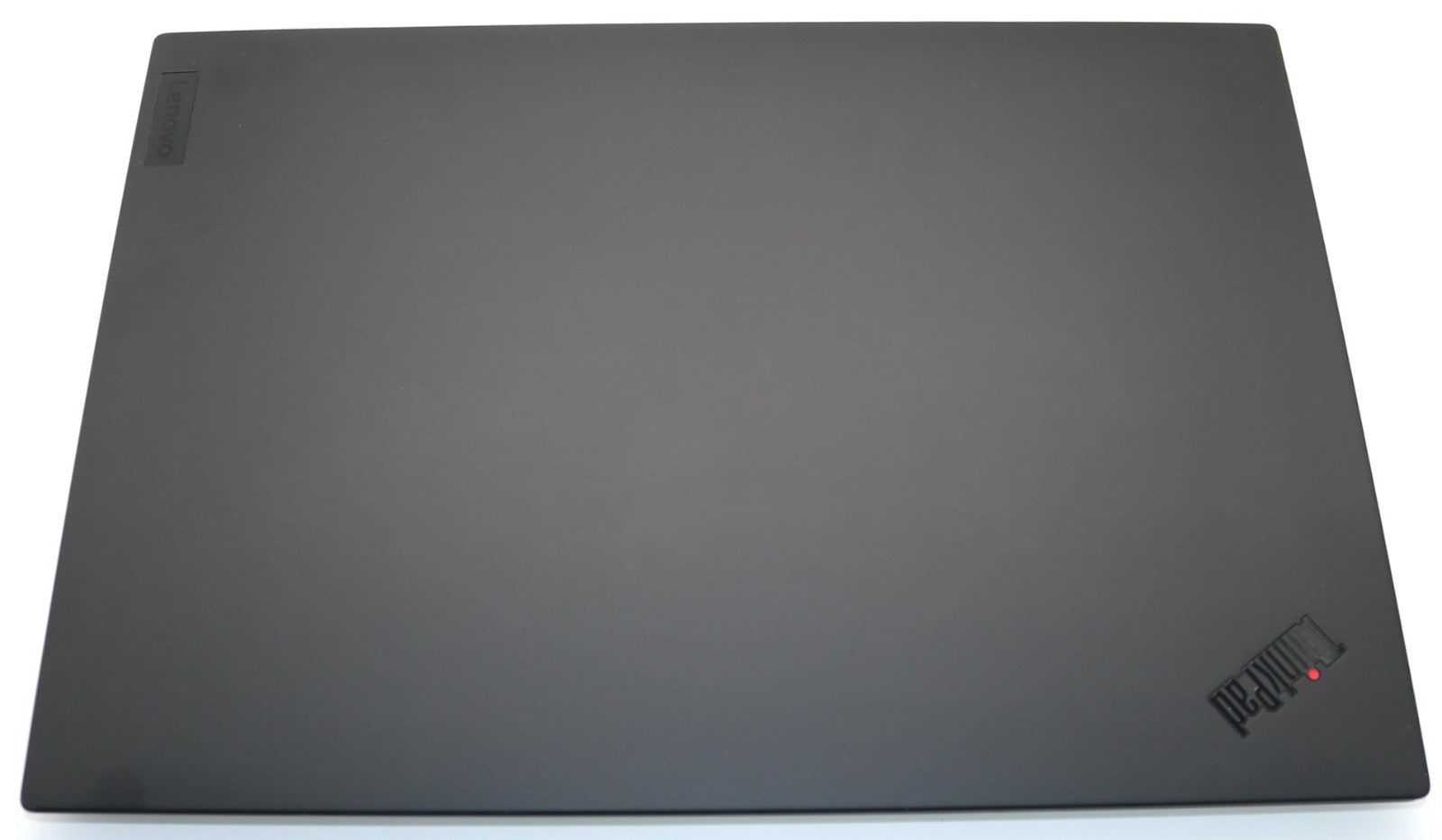 Lenovo ThinkPad P1 Gen6 – i7-13700H 64GB RAM 512GB SSD 16″ HD Nvidia RTX2000 Ada