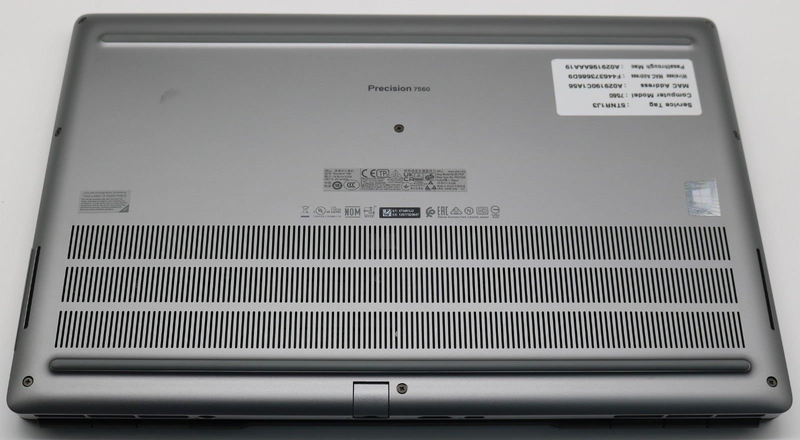 Dell Precision 7560 CAD i5-11500H 64GB RAM 1TB SSD 15,6 FHD NVID T1200 Win11 #D2