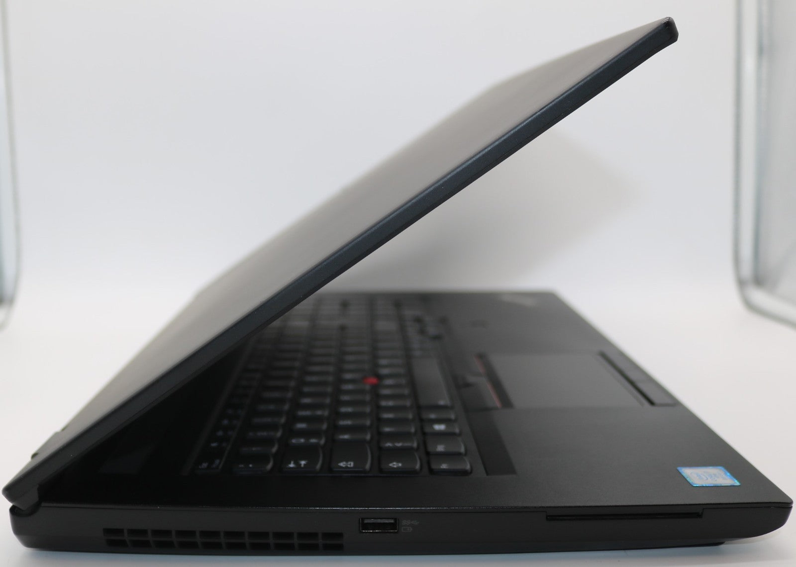 Lenovo ThinkPad P72 17,3" Workstation CAD i7-8850H 64GB RAM 1TB SSD NVIDIA P3200