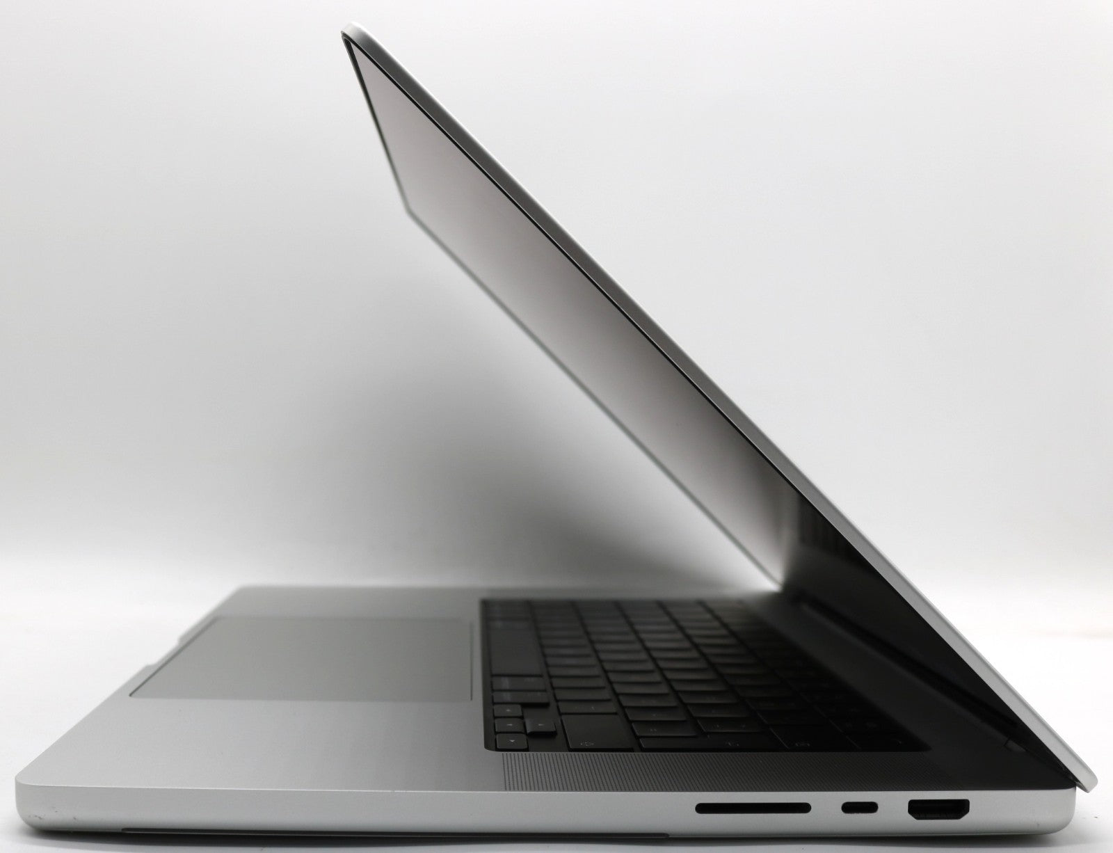 Apple MacBook Pro 2021 16 Zoll M1 Max 32GB 1TB SSD Liquid Retina XDR Silber