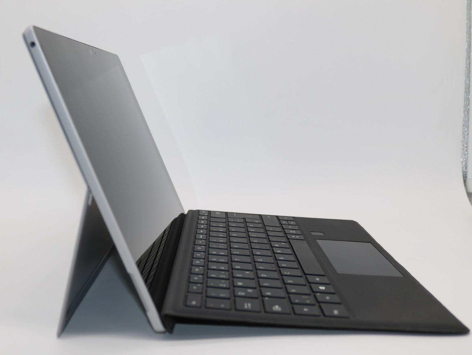 Microsoft Surface Pro 5 i5-7300u 8GB RAM 256GB SSD 2K Display TOUCH 2in1  Dock