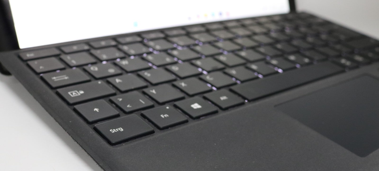 Microsoft Surface Pro 5 i5-7300u 8GB RAM 256GB SSD 2K Display TOUCH 2in1  Dock