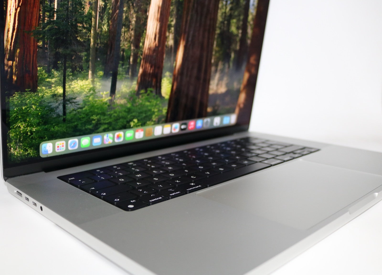 Apple MacBook Pro 2021 16 Zoll M1 Max 32GB 1TB SSD Retina nur 105 Ladzyk #105