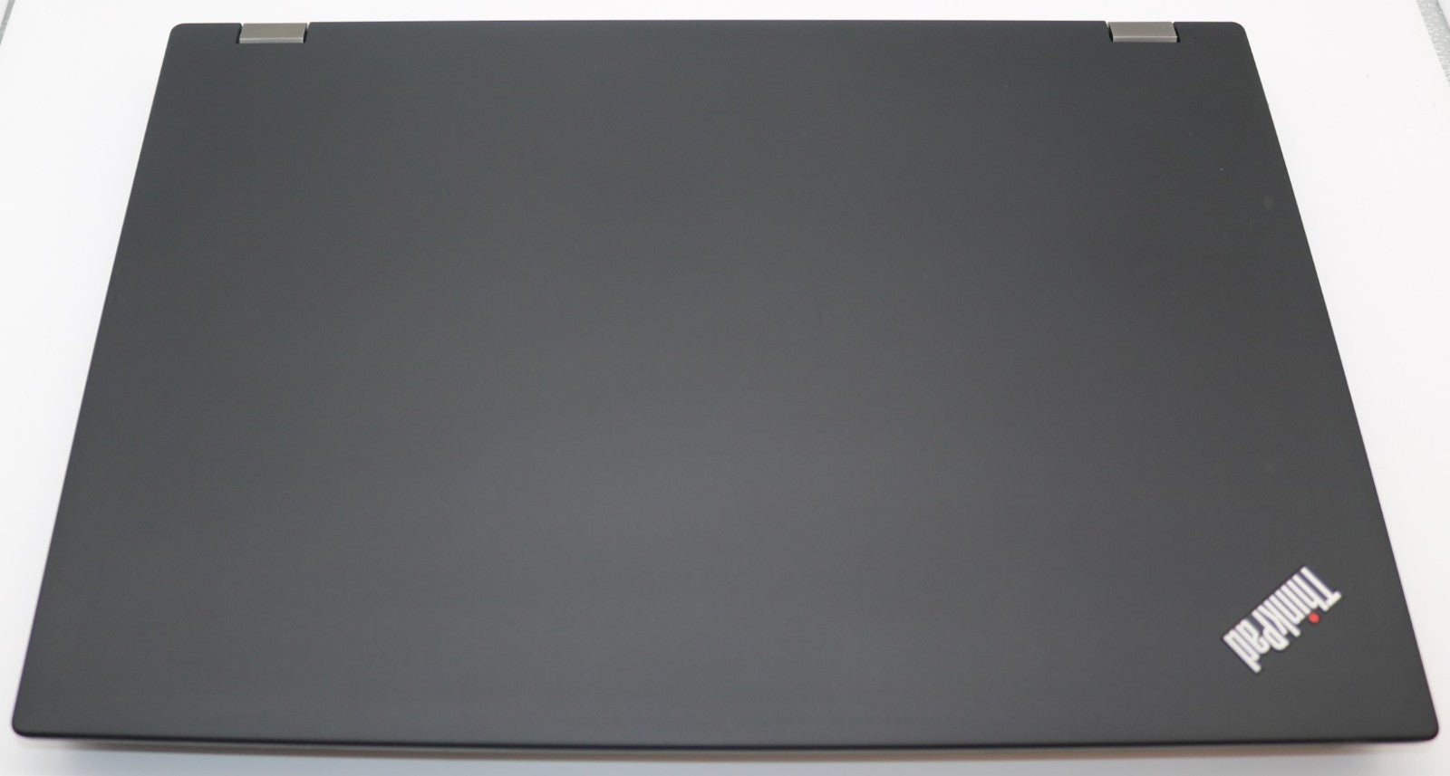 Lenovo ThinkPad P72 17,3" Workstation CAD i7-8850H 64GB RAM 1TB SSD NVIDIA P3200