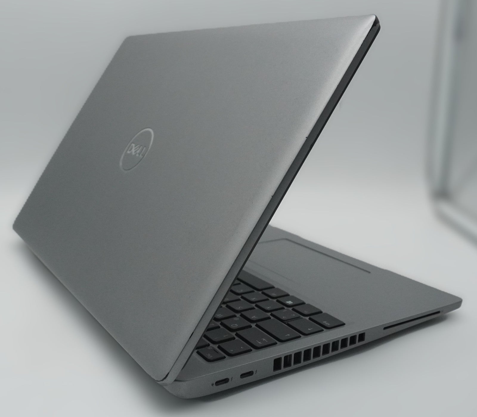 Dell Precision 3560 i5-1135G7 32GB RAM 512B SSD 15,6" FHD NVIDIA T500 Win11
