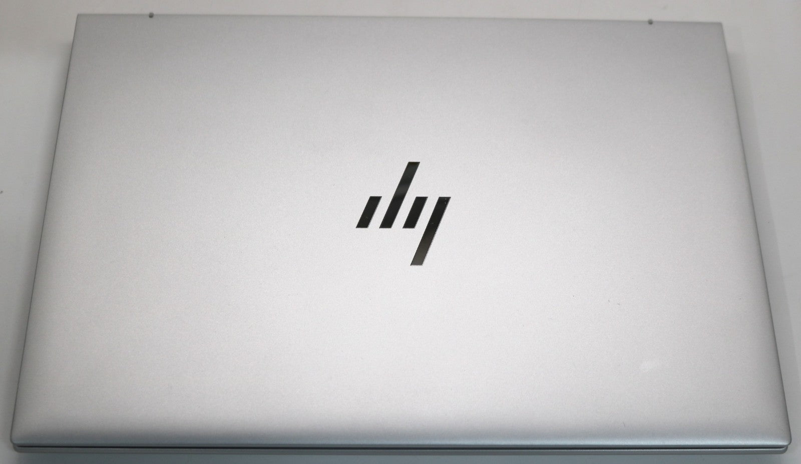 HP EliteBook 840 G10 – i5-1335U 32GB RAM 1TB SSD 14″ Full HD Windows 11 Pro