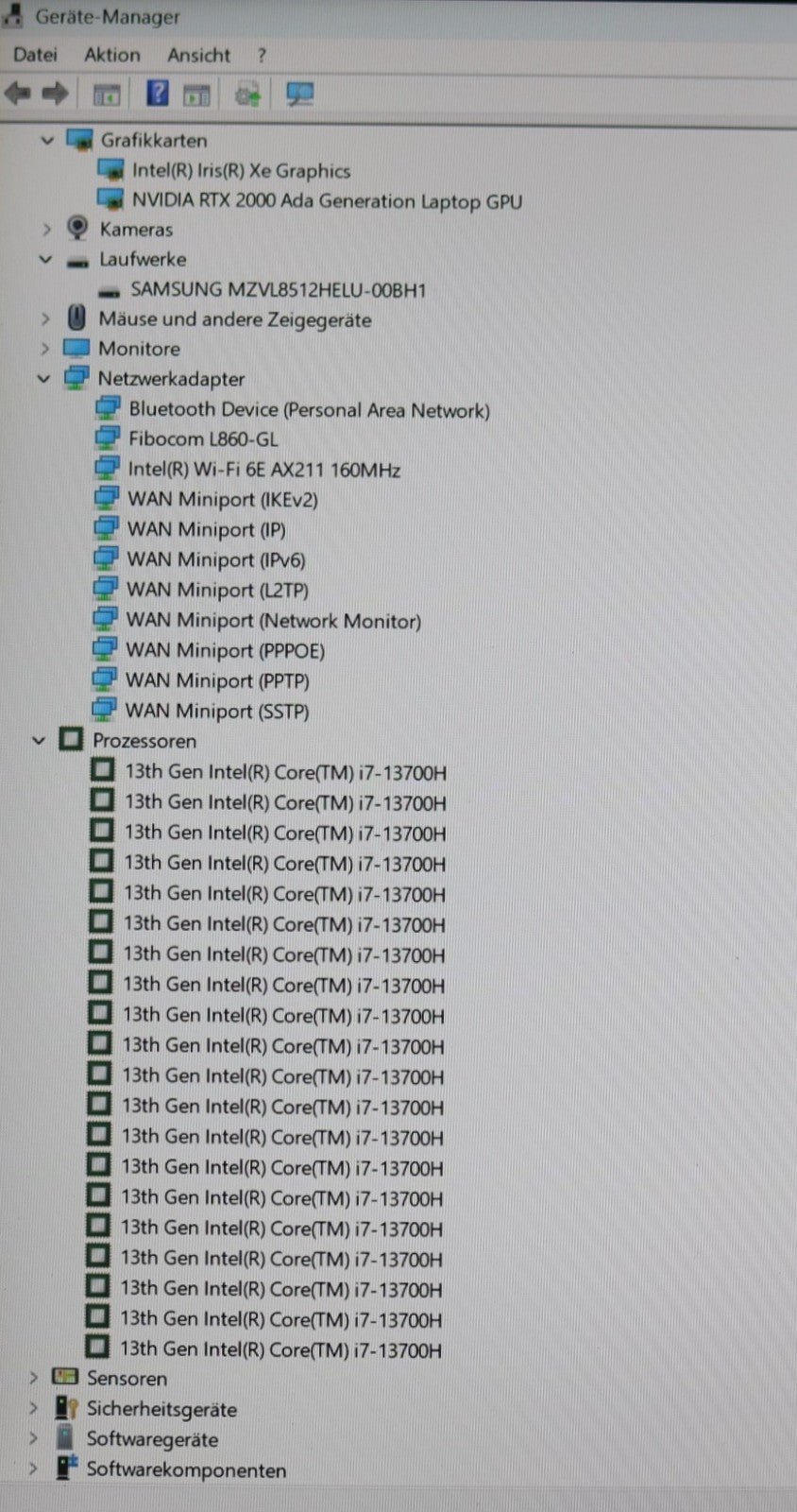 Lenovo ThinkPad P1 Gen6 – i7-13700H 64GB RAM 512GB SSD 16″ HD Nvidia RTX2000 Ada