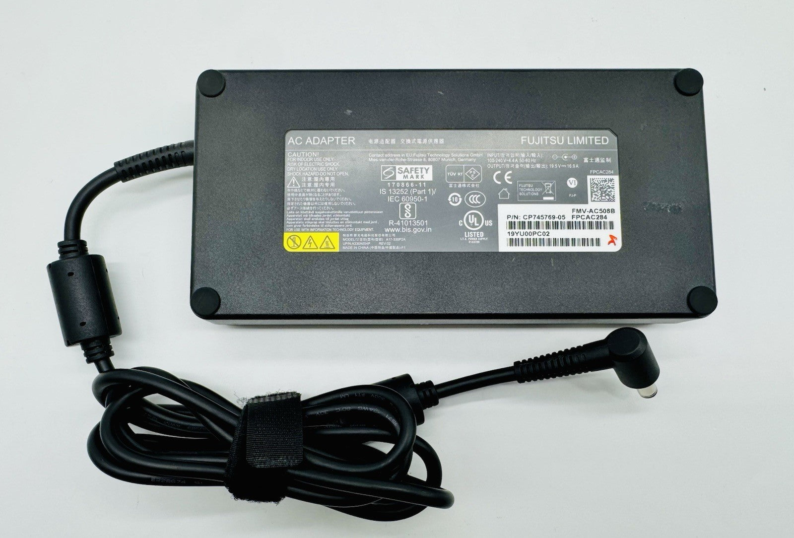 Original Fujitsu 330W Netzteil für Workstations Celsius H780 H7510 FPCAC284