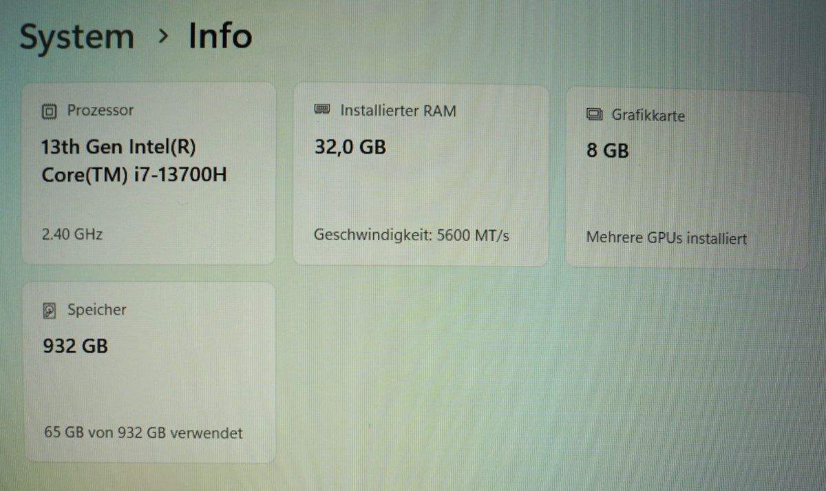 Lenovo ThinkPad P1 Gen6 i7-13700H 32GB RAM 1TB SSD NVIDIA RTX 2000 Neue SSD #PK2