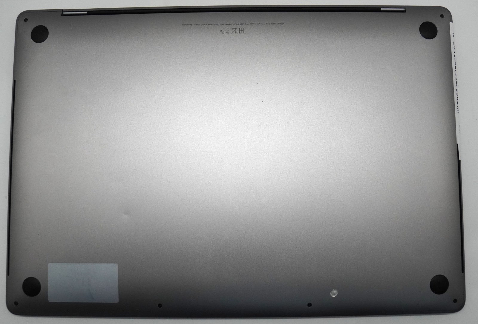 MacBook Pro 2019 16" i7-9th Gen 32GB RAM 512GB SSD AMD Radeon 5300  #M124
