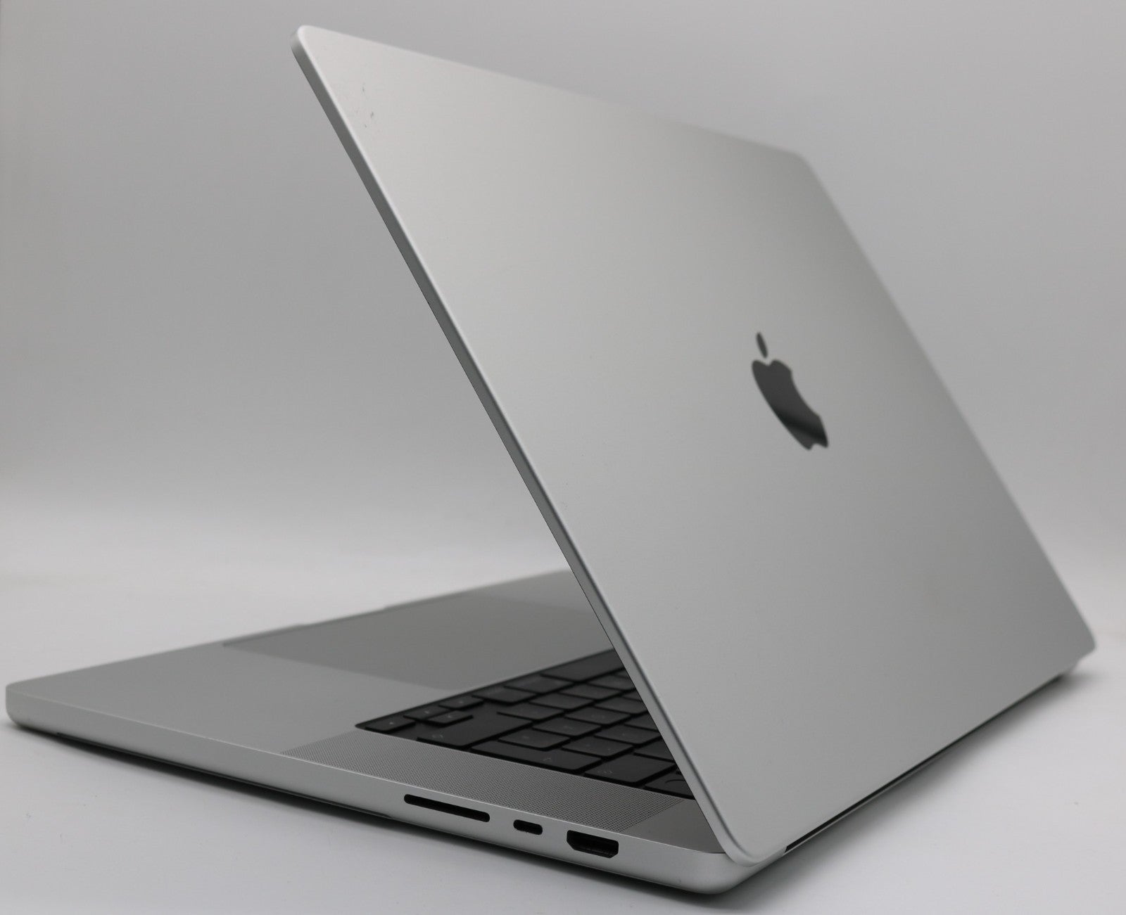 Apple MacBook Pro 2021 16 Zoll M1 Max 32GB 1TB SSD Retina nur 105 Ladzyk #105