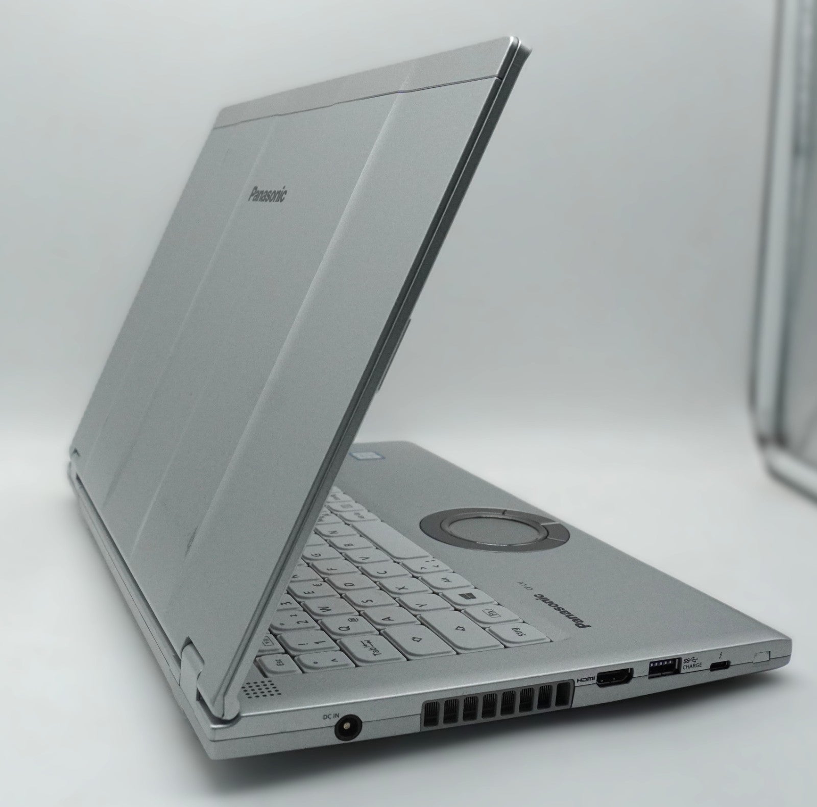 Panasonic CFLV8-1 i7-8665U 16GB RAM 512GB SSD(SATA) Intel Graphics FullHD #W/S