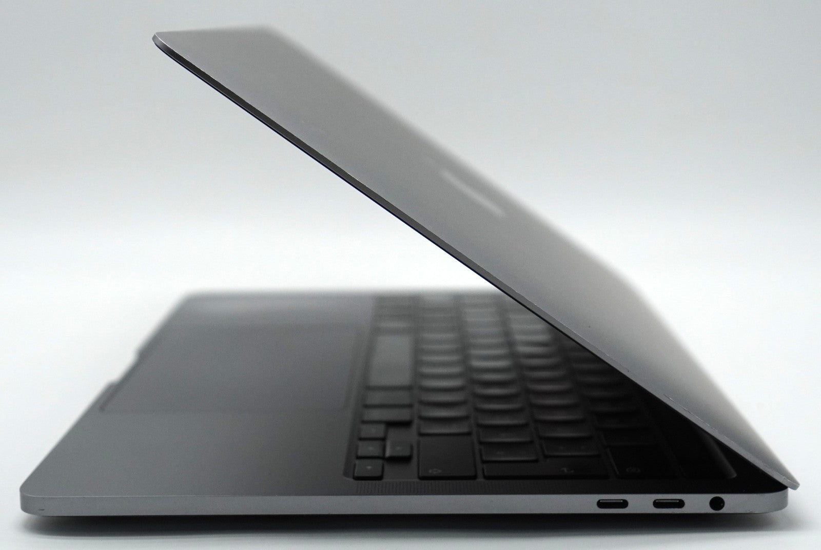 MacBook Pro 2020 13,3" Retina i5-10th Gen. 16GB RAM 512GB SSD Intel Iris+ #651