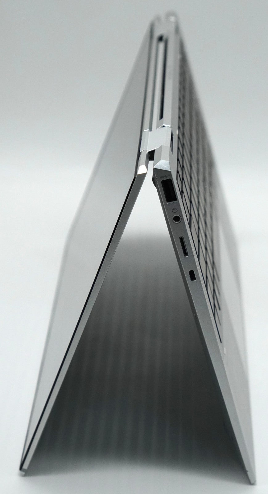 HP EliteBook x360 1040 G7 i7-10710U 16GB RAM 512GB SSD 14'' FullHD Touch Win11
