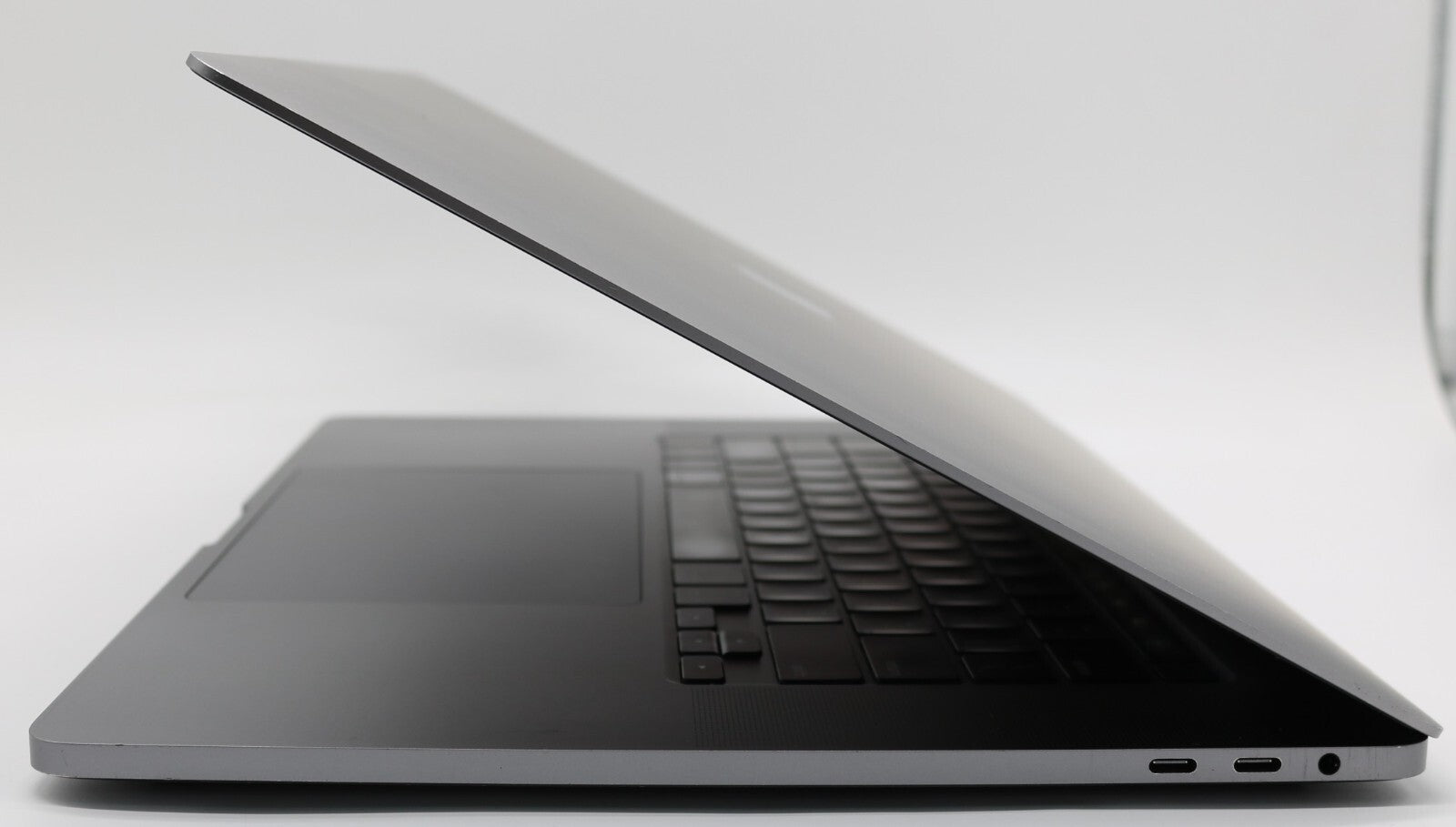 MacBook Pro 2019 16,1" i9-9th Gen. 32GB RAM 512GB SSD AMD Radeon 5300 GPU #4