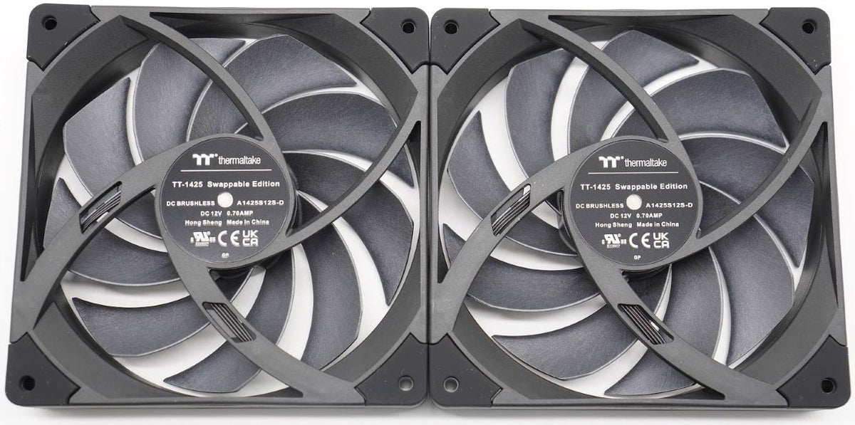 Thermaltake TOUGHFAN EX14 Pro 140mm PWM Lüfter 3er Set Reverse Blades Schwarz