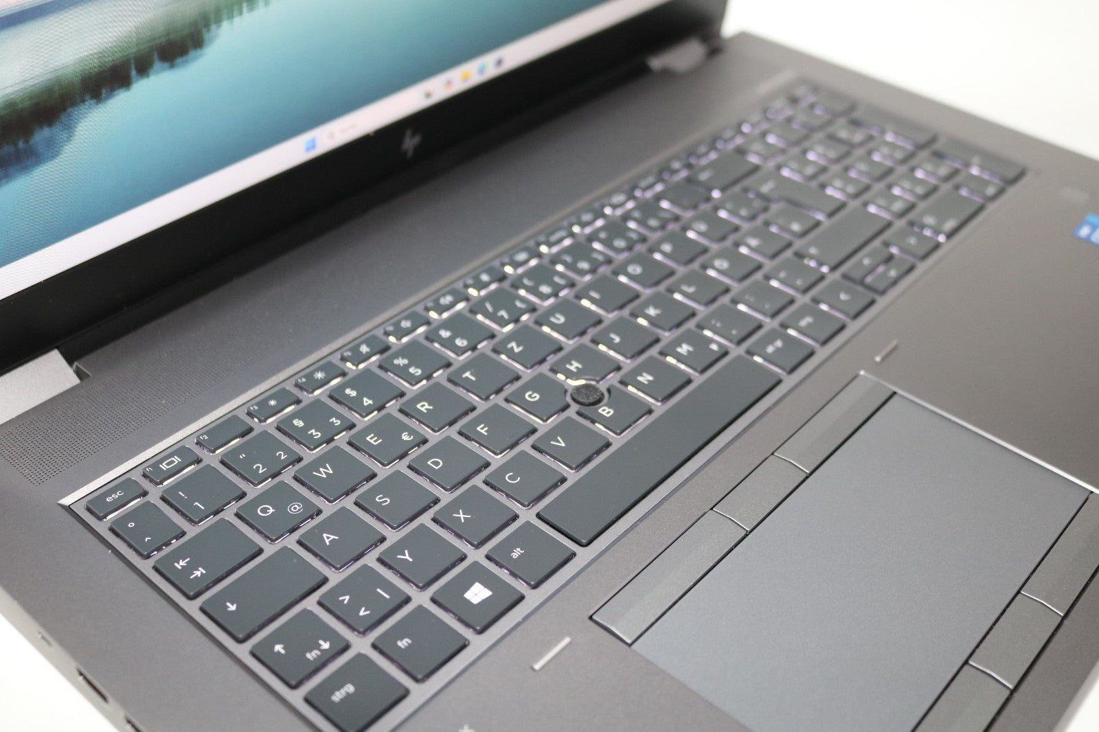 HP Zbook Fury 17,3" G8 MW i7-11850H 64GB RAM 1TB SSD NVIDIA RTX A3000 Win 11