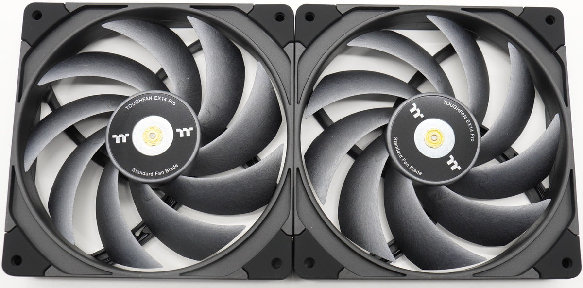 Thermaltake TOUGHFAN EX14 Pro 140mm PWM Lüfter 3er Set Reverse Blades Schwarz