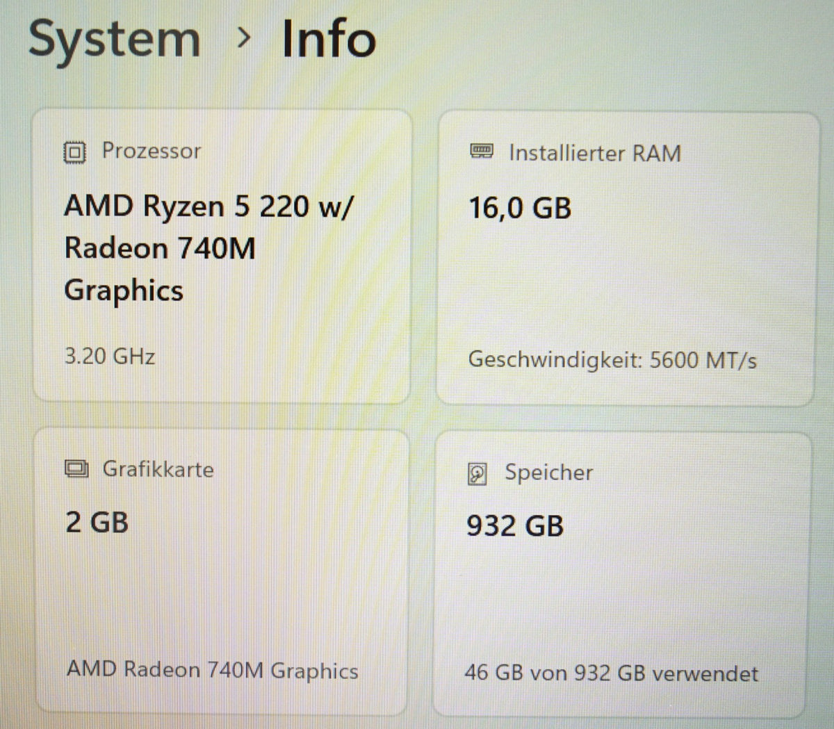 Lenovo ThinkPad E14 Gen7 AMD Ryzen 5 220 16GB RAM 1TB SSD Radeon 740M Win11