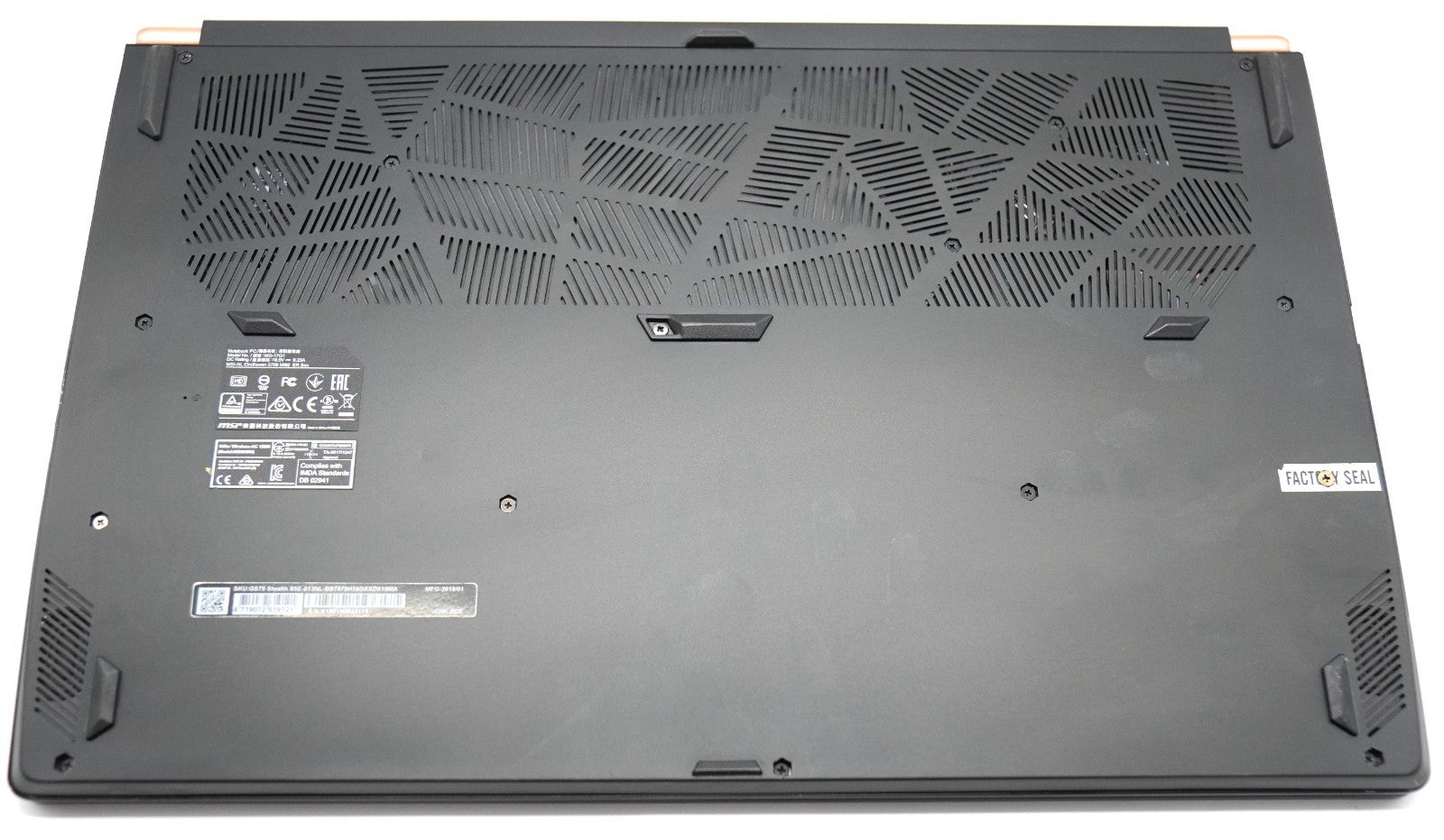 MSI Gaming GS75 Stealth 8SE i7-8th 32GB RAM 1TB SSD GeForce RTX 2060 QWERTY W11