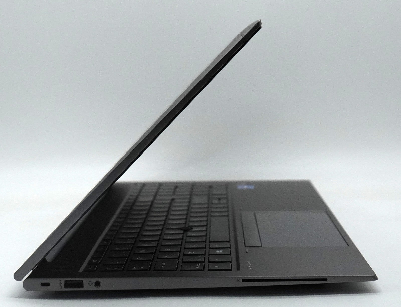 HP ZBook Firefly 15 G8 i7-1165G7 32GB RAM 1TB NVIDIA T500 LTE QWERTY Win 11