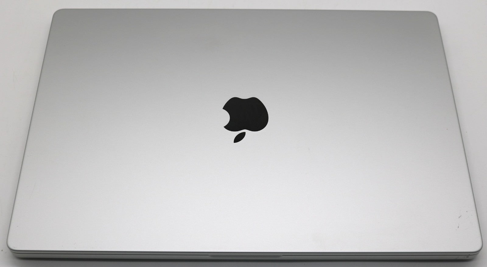 Apple MacBook Pro 2021 16 Zoll M1 Max 32GB 1TB SSD Liquid Retina XDR Silber