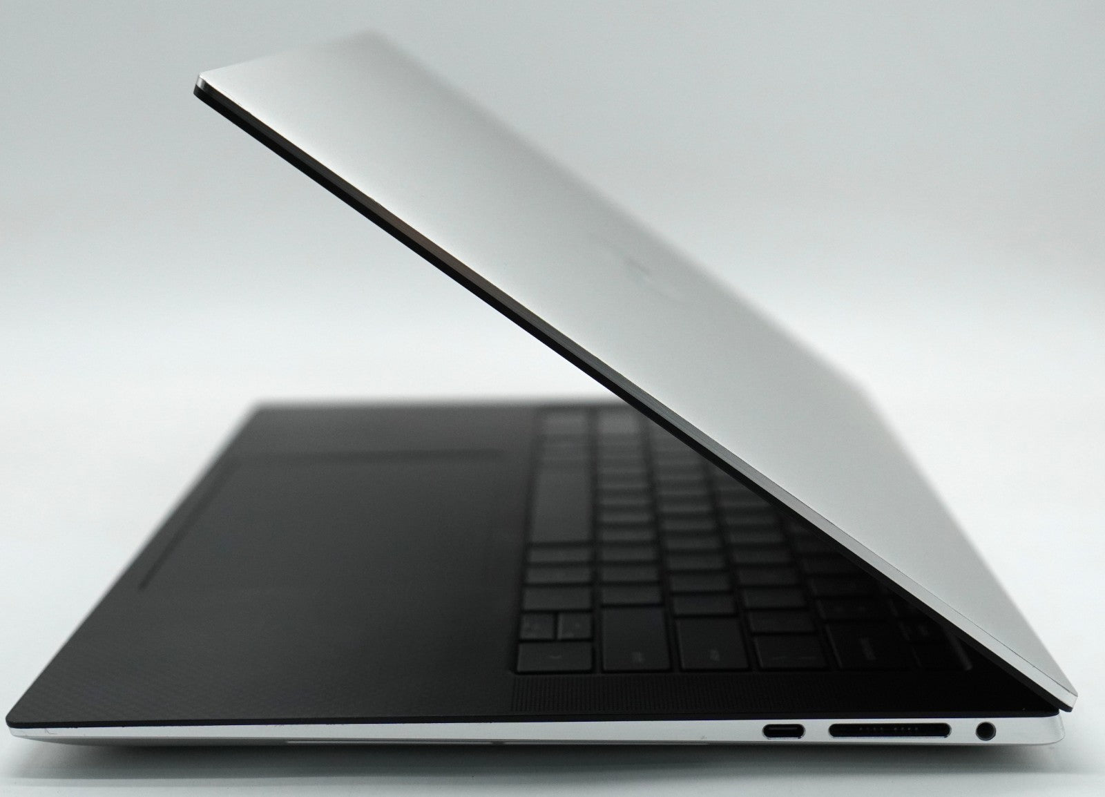 Dell XPS 15 9520 i7-12700H 64GB RAM 1TB SSD RTX 3050 Ti 15,6'' FHD+ QWERTY #F1