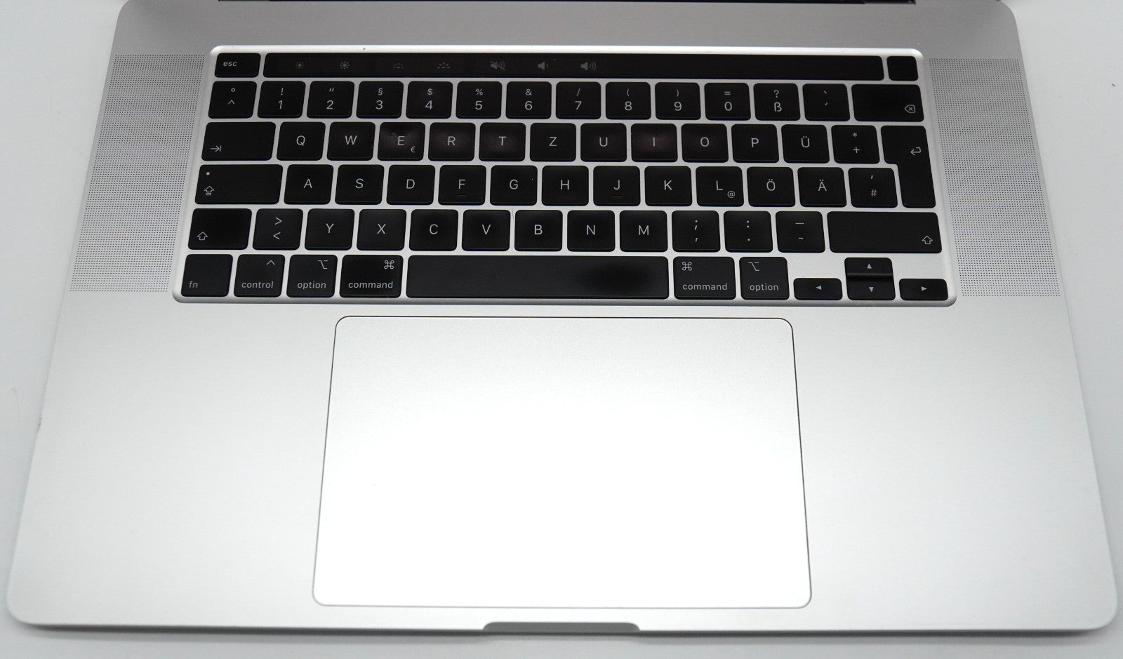 MacBook Pro 2019 16" i9-9th Gen. 32GB RAM 1TB SSD AMD Radeon 5500M GPU #M328