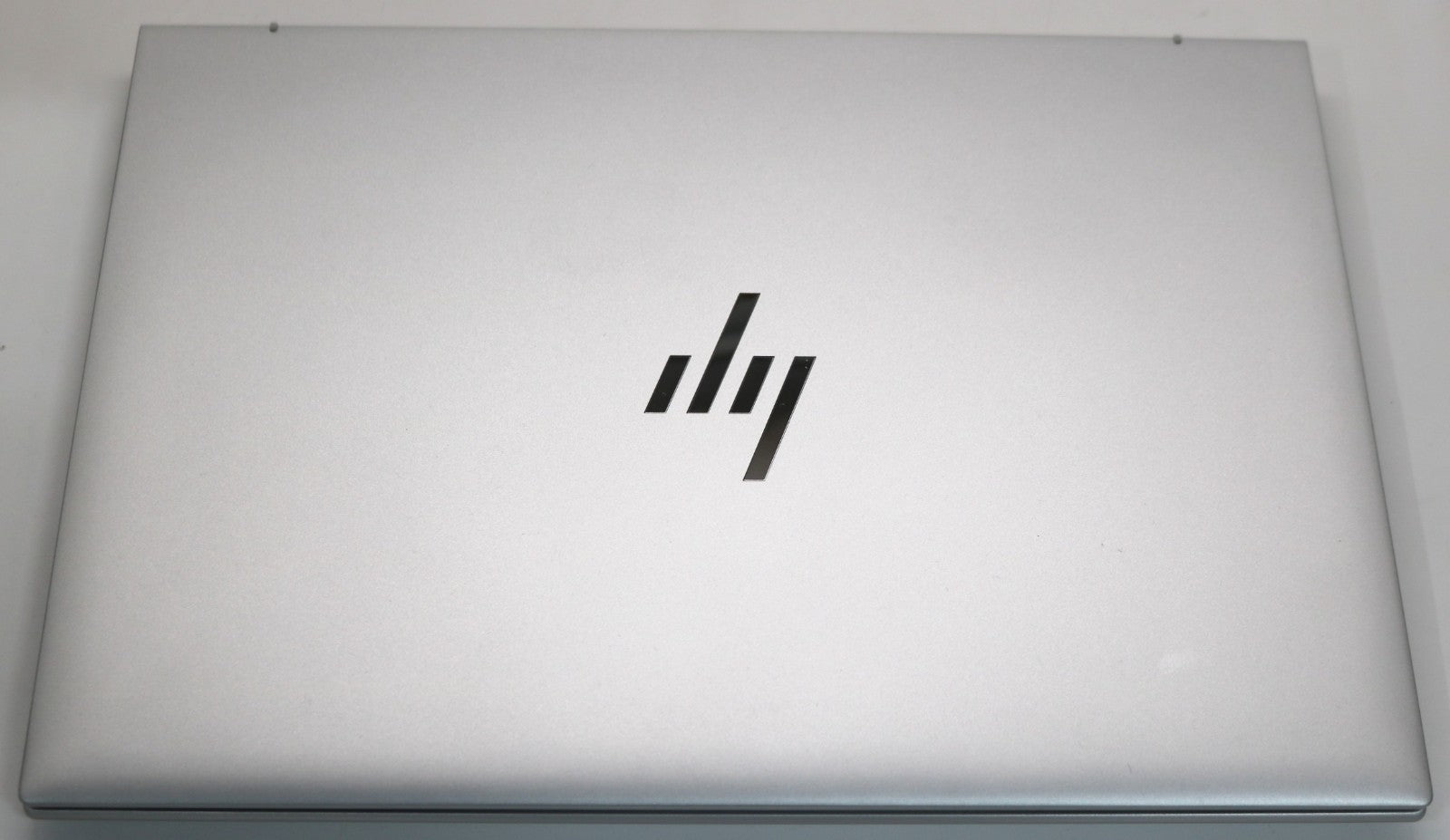 HP EliteBook 840 G10 – i5-1335U 32GB RAM  1TB SSD 14″ Full HD Windows 11 Pro