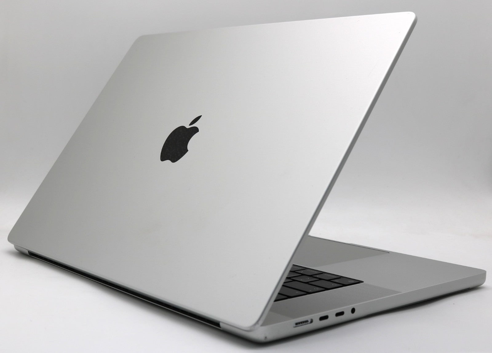 Apple MacBook Pro 2021 16 Zoll M1 Max 32GB 1TB SSD Liquid Retina XDR Silber