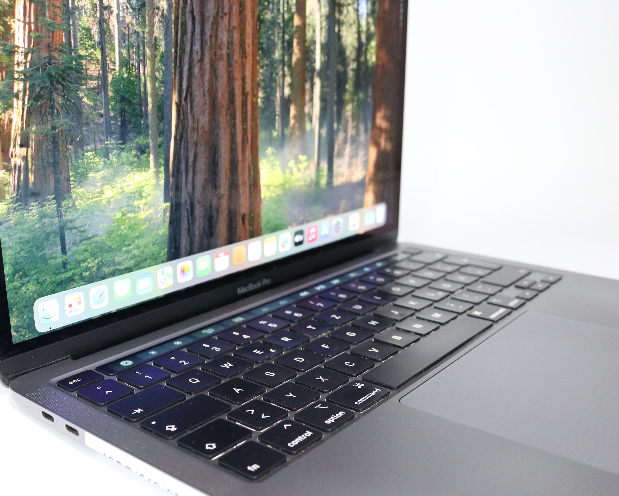 MacBook Pro | i5 (2020) | 13,3 Zoll | Retina 2560x1600 | 16GB RAM | 512GB SSD